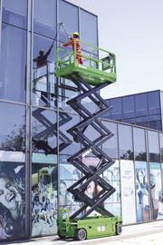 Lift capacity 320kg Self Propelled Scissor lift platform for max 12m working height