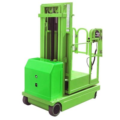 2.7m - 4.5m Hydraulic Warehouse Electric Order Picker Self Propelled In Green