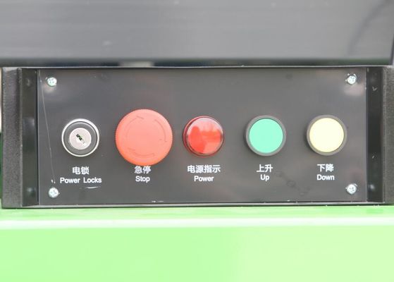 12 Meters Mobile Scissor Lift 1000Kg Loading Capacity For Working At Height